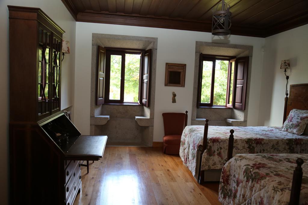Quinta Dos Castanheiros Bed And Breakfast Ponte de Lima Quarto foto