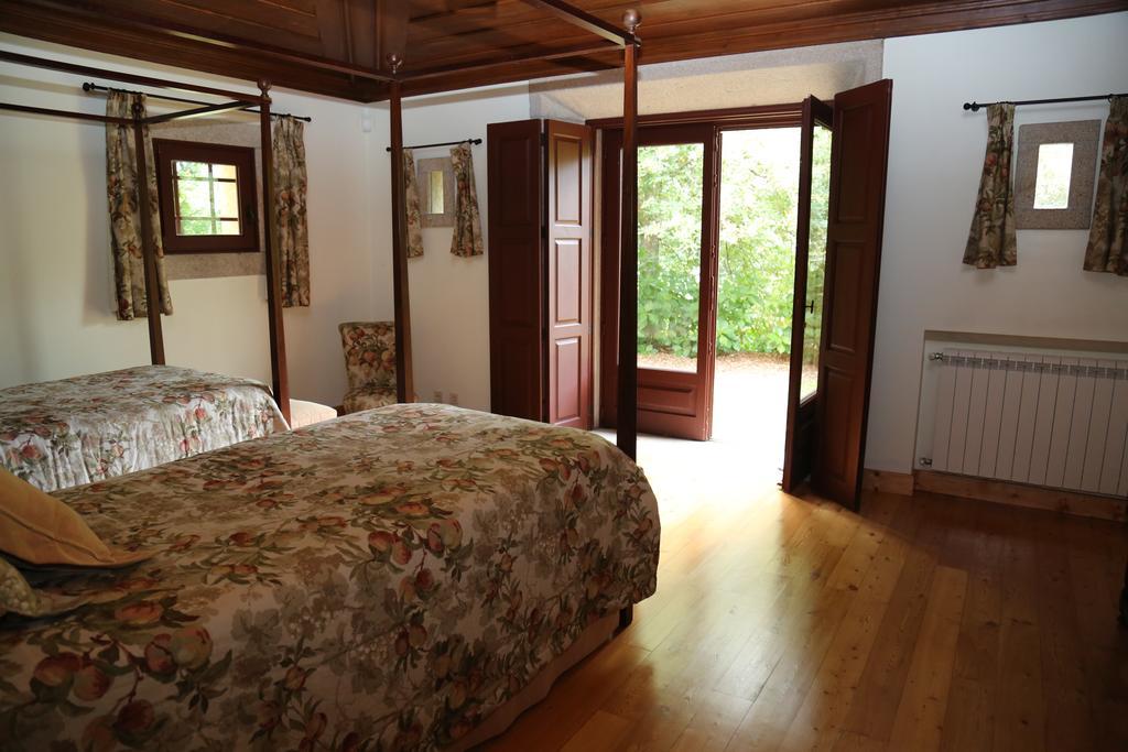 Quinta Dos Castanheiros Bed And Breakfast Ponte de Lima Quarto foto